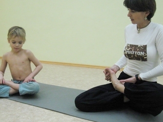 практикум для маленького йога: програма для домашнього зайняття з дитиною
